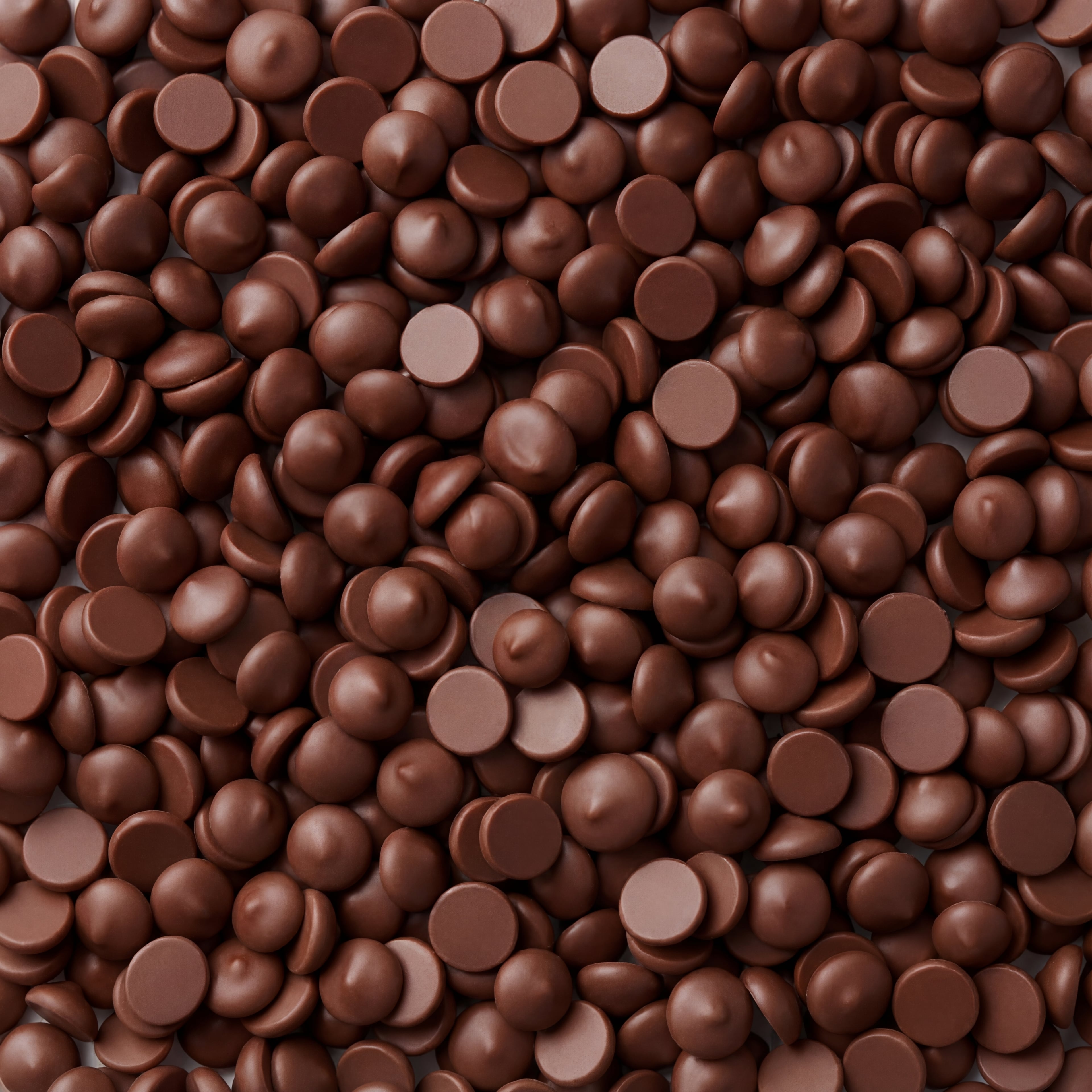 Chef Ceber M395 Milk Couverture Coin Chocolate 39.5% M395 Milk Couverture Coin Chocolate 39.5% Chocolate – Image 2